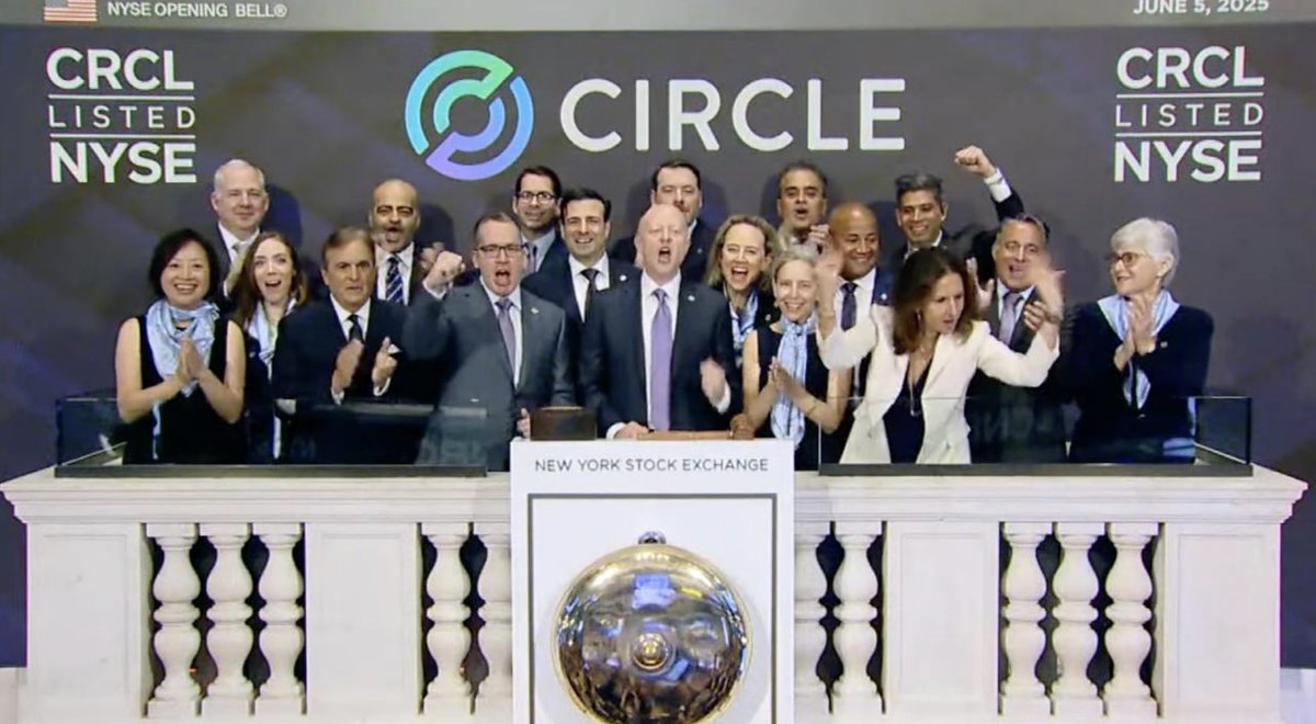 Jed | Breed VC (@jedbreed) on Twitter photo Huge congrats to <a href="/circle/">Circle</a> on the IPO! This is a huge breakthrough for our industry and <a href="/USDC/">USDC</a>. 12 years of resilience and conviction has paid off.
Honored to have played even a small part.
It was a pleasure working with you <a href="/jerallaire/">Jeremy Allaire - jda.eth / jdallaire.sol</a>, <a href="/psneville/">Sean Neville</a>, <a href="/CircleCarpenter/">elisabethcarpenter</a>. Huge congrats to <a href="/circle/">Circle</a> on the IPO! This is a huge breakthrough for our industry and <a href="/USDC/">USDC</a>. 12 years of resilience and conviction has paid off.
Honored to have played even a small part.
It was a pleasure working with you <a href="/jerallaire/">Jeremy Allaire - jda.eth / jdallaire.sol</a>, <a href="/psneville/">Sean Neville</a>, <a href="/CircleCarpenter/">elisabethcarpenter</a>.