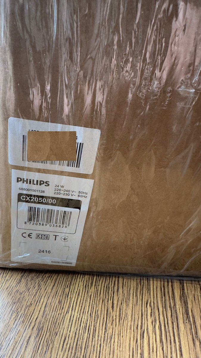dowiczok's tweet photo. @Orange_Polska @RzecznikOrange zamówiłem wiatrak philips z waszej strony po przyjściu okazało się ze to jest inny model niż ten na stronie nawet nie macie takiego w ofercie
taki macie na stronie https://t.co/9LkOS5l2z9
a taki dostałem
https://t.co/JPIYrgLmRi https://t.co/vhRByF502Y