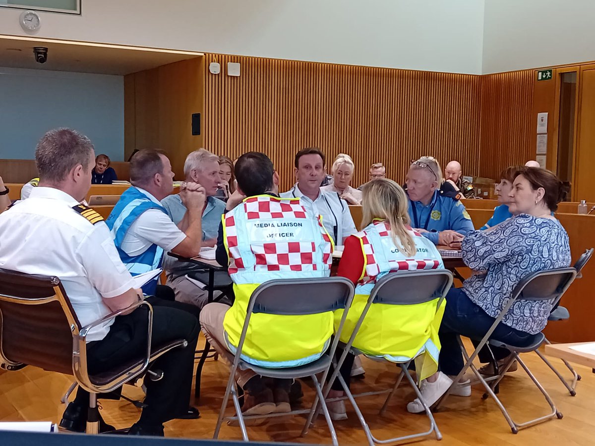 IrishCoastGuard's tweet image. The Irish Coast Guard’s Maritime Response Team took part in ‘Exercise Raven’ in Wexford last Thursday. 

This training was centred around exercising the Irish Coast Guard’s cooperation with partner agencies in response to a major maritime ship casualty and oil spill incident.