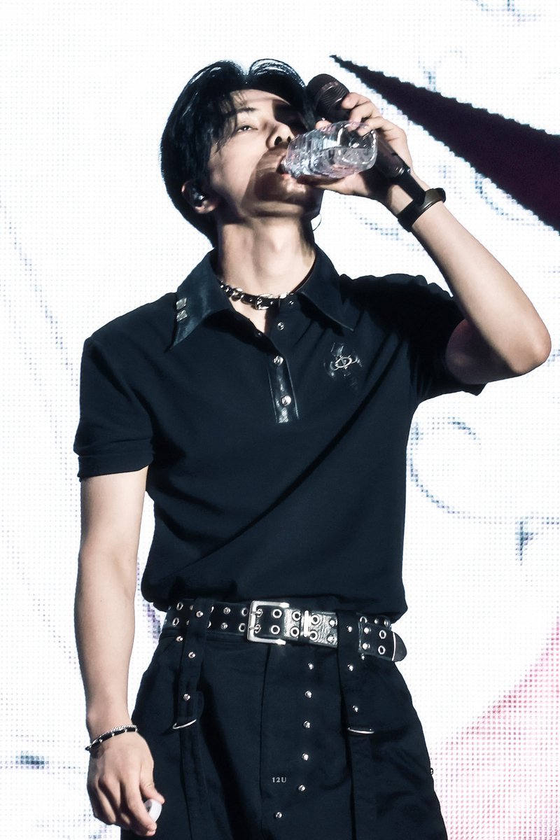 𝟙 𝟚 𝕌 tweet media