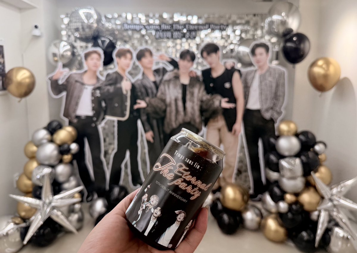 IFNT15th_event's tweet photo. 𝑻𝒆𝒎𝒑𝒔 𝒔𝒂𝒏𝒔 𝒇𝒊𝒏:
𝑻𝒉𝒆 𝑬𝒕𝒆𝒓𝒏𝒂𝒍 𝑷𝒂𝒓𝒕𝒚

15주년 파티 D-1‼️

스페셜 포토존에서 자유롭게 인증샷을 찍어 
아래 해시태그와 함께 예쁜 후기를 남겨주세요ღ
이벤트 종료 후 두 분을 추첨하여 A3 액자(랜덤)를 보내드립니다.

#Temps_sans_fin_The_Eternal_Party
#끝나지않는순간_완전한영원으로 
#INFINITE_15th_Debut_Anniversary
#INFINITE #인피니트
