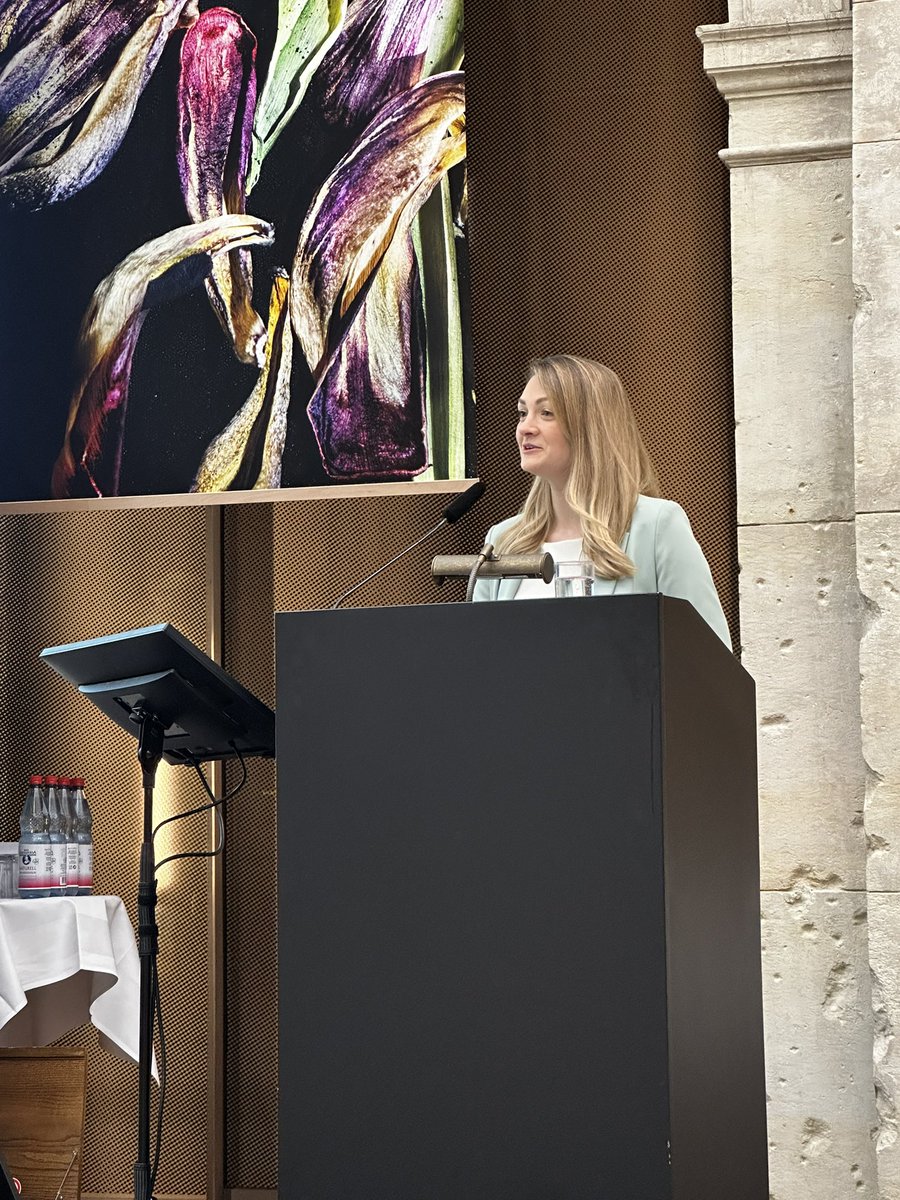 Kongress Gendermedizin: 
Vorträge, Workshops, Networking zur gendersensiblen Medizin
Schirmherrin Judith Gerlach treibt seit Jahren Frauengesundheit und Digitales voran
sef6f741ba37c7a1f.jimcontent.com/download/versi…