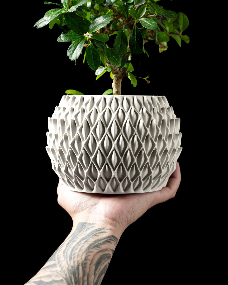 MODERNMACHINE3D's tweet image. Petal Planter Pot by MODERN MACHINE
STL available on our @Thangs3D profile. You can start 3D printing this yourself.