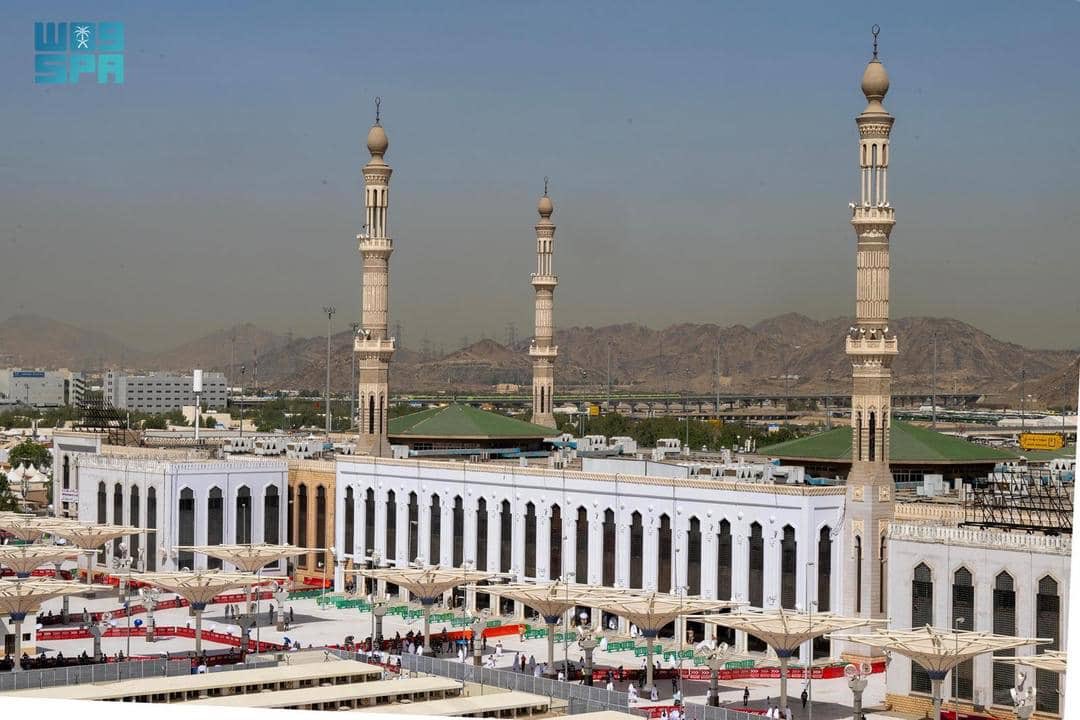 مسجد نمرة يستعيد مشهد الوداع ويحتضن جموع الحجيج في عرفات

#سونا #السودان