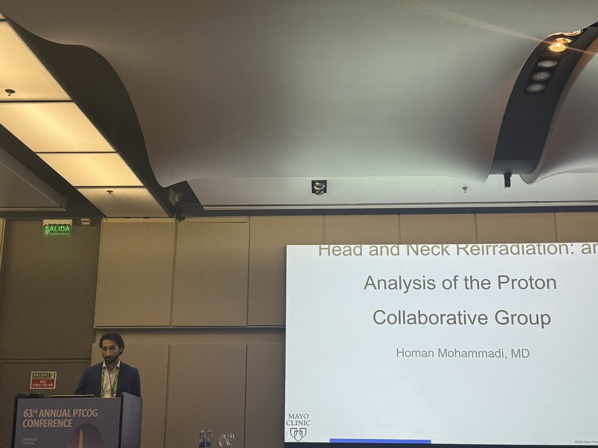 MyrsiniIoakeim's tweet image. Important data shared today by Dr. Homan Mohammadi from @MayoClinicFL on proton reirradiation for head and neck cancer via the Proton Collaborative Group.
📌 Median OS after reRT: 1.6 years
📌 ECOG 1+ and RT interruption linked to worse outcomes
📌 Encouraging toxicity profile…
