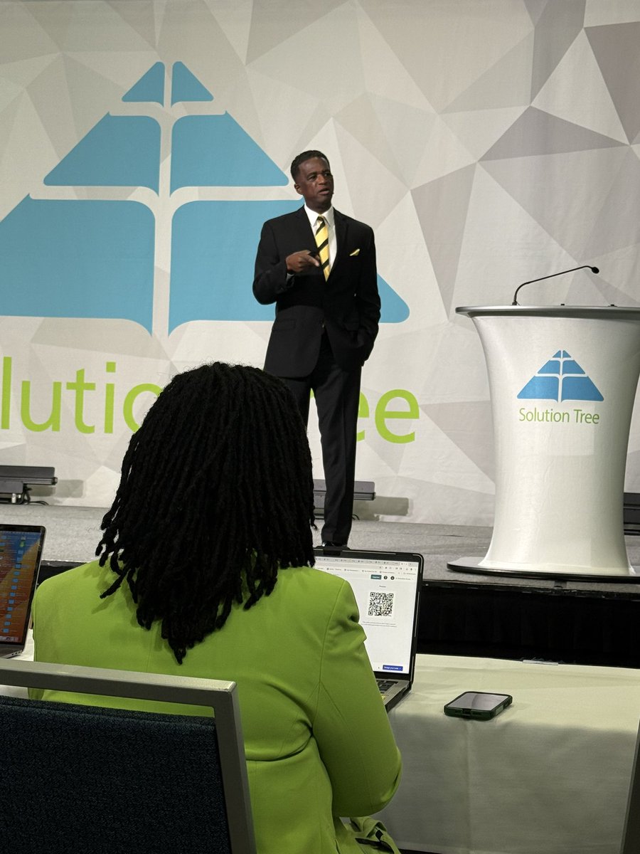 ArtiaShorter's tweet photo. Climate is how we feel and culture is how we behave!! Day 2 of our PLC @ Work conference @SolutionTree https://t.co/4TNdCMB5ga