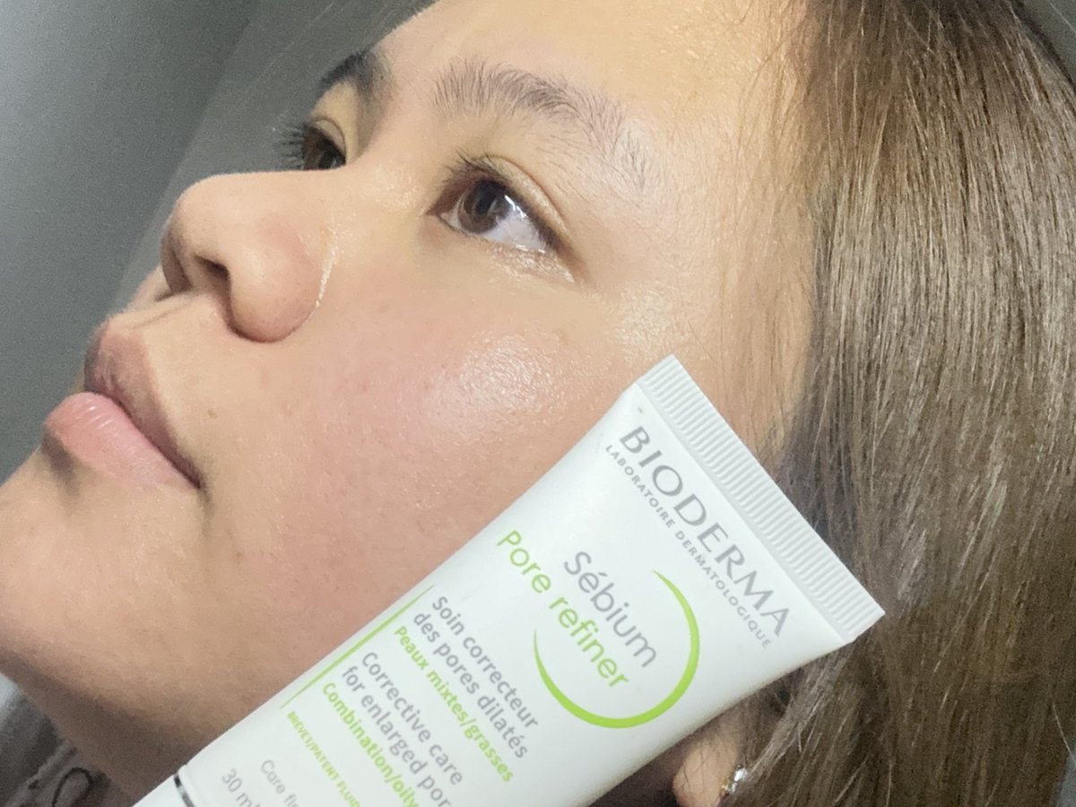 Baeky_longhon's tweet photo. หลอดที่ 3 แล้วจ้า กับมอยส์ Bioderma หน้ามันรูขุมขนกว้างต้องลอง! ช่วยลดความมันบนใบหน้าและเบลอรูขุมขน แต่ไม่ทำให้แห้งตึงและไม่ทำให้หน้าเยิ้ม ลงก่อนแต่งหน้าใช้แทน Primer ไปเลยโคตรจะเริ่ด 10 10 10 #Bioderma #BiodermaThailand
#SebiumPoreRefiner #มอยส์เจอร์ไรเซอร์คุมมันหน้า https://t.co/VRM8SQHqFl