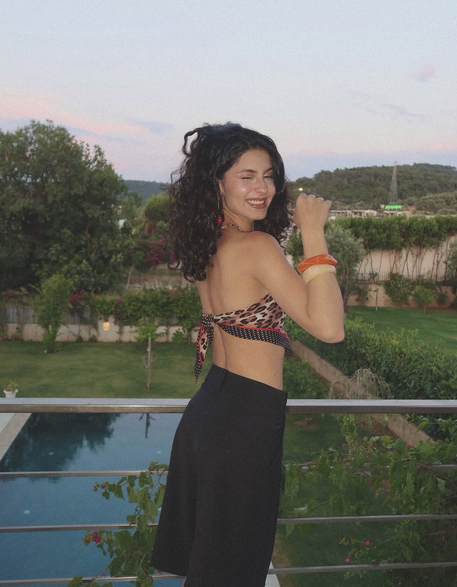 Rojbinupdates's tweet photo. ☀️Rojbin via instagram post 
#RojbinErden https://t.co/ytPHx9R3G5