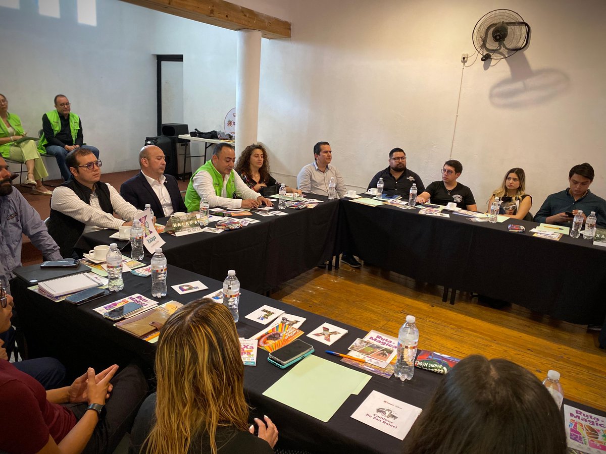 COPARMEX XALAPA (@coparmexal) on Twitter photo Asistimos a la presentación del Proyecto de Desarrollo Turístico Municipal: “Xalapa, la Capital de las Virtudes” 
🌸Una propuesta para posicionar a Xalapa como un destino con historia, cultura y naturaleza. 📷 Asistimos a la presentación del Proyecto de Desarrollo Turístico Municipal: “Xalapa, la Capital de las Virtudes” 
🌸Una propuesta para posicionar a Xalapa como un destino con historia, cultura y naturaleza. 📷