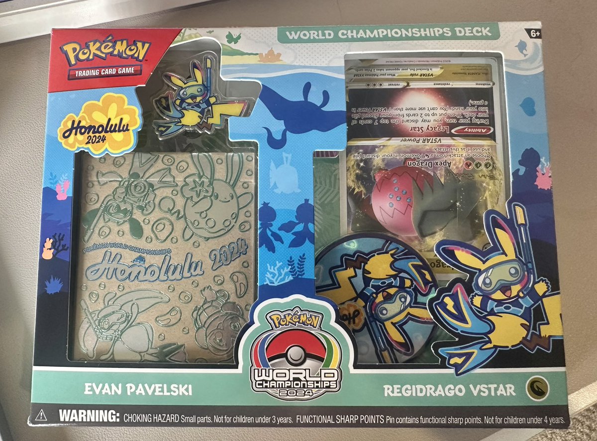 VelocityVGC's tweet image. I was the highest placing regidrago player at VGC worlds last year in Honolulu. Thanks @EvanPavelski for winning in TCG so that I can have this as a souvenir!
Regidrago came upside down, which I guess makes this more unique 🙃