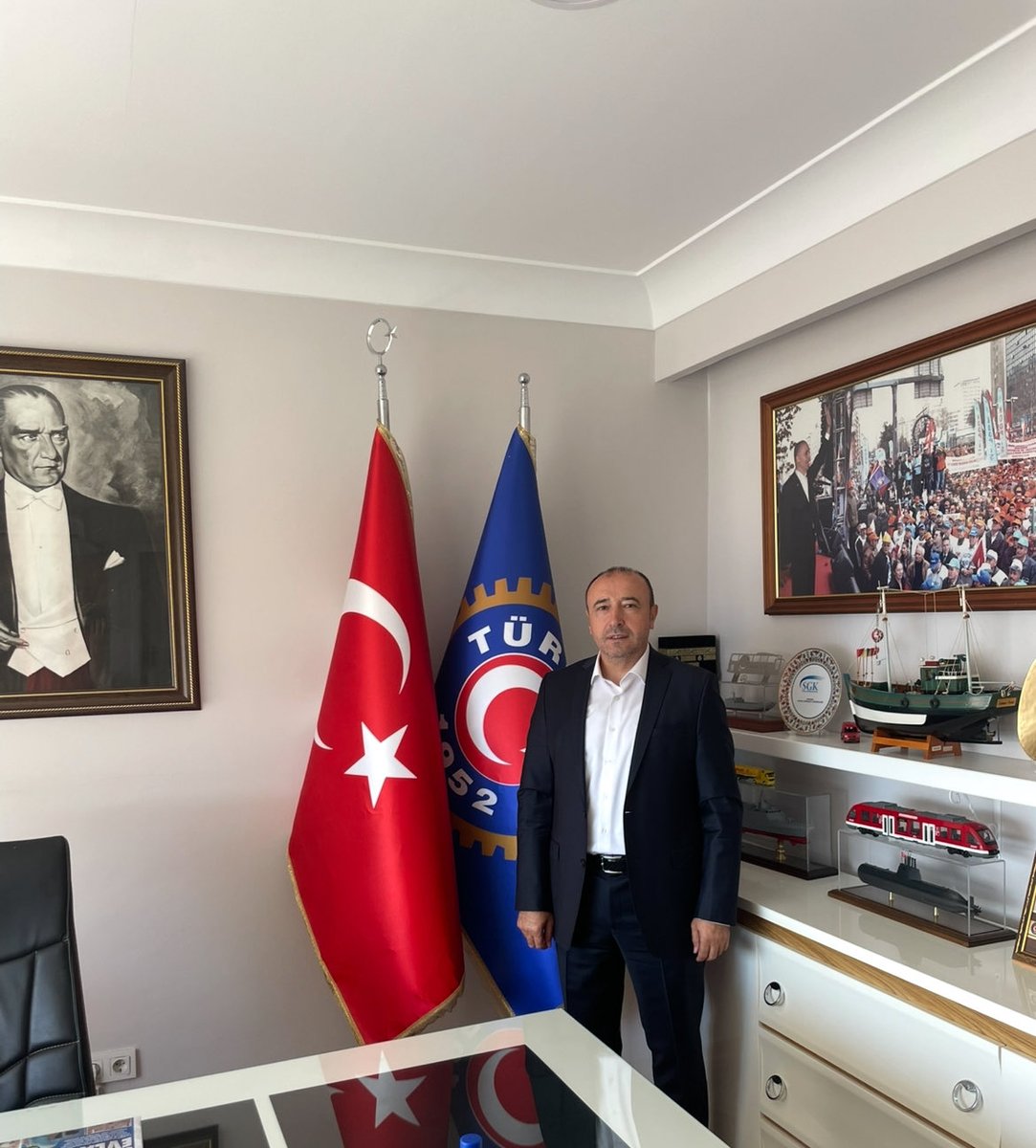 Bayramlar, birlik ve kardeşliğin en güzel ifadesidir. Kurban Bayramı’nın; paylaşmanın, yardımlaşmanın ve dayanışmanın en güçlü simgesi olarak gönüllerde yer etmesini dileriz.
Türk-İş İstanbul Bölge Başkanlığı olarak, bayramınızı kutluyoruz. 🇹🇷