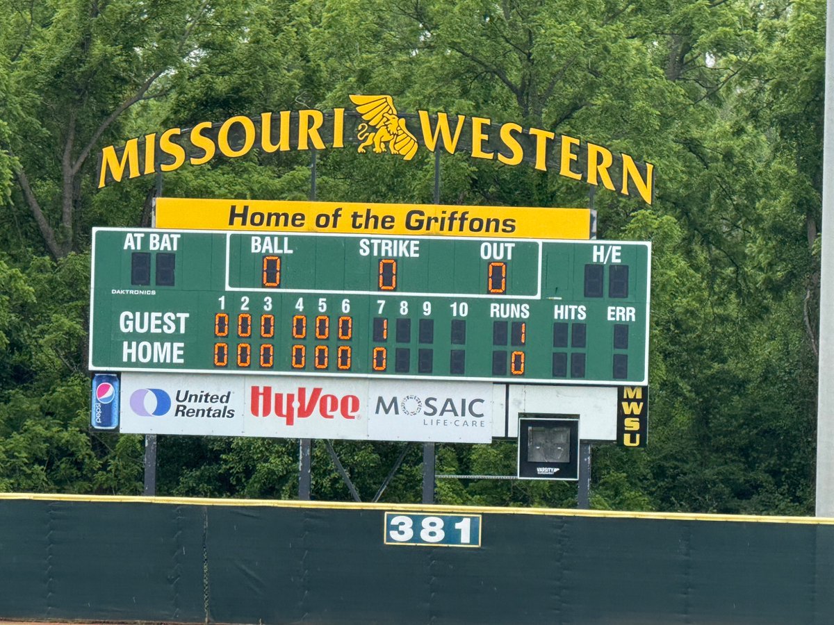 Complete game shutout by my boy Iziac!!! <a href="/IziacRoush15/">IziacRoush</a> 
#uncommitted
<a href="/KC_Elite_S/">KC Elite Sports</a>