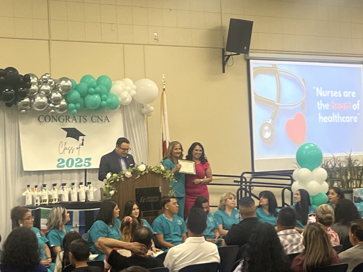 Reedley College celebrated 13 amazing ELL CNA grads on May 23, 2025!👏 Here’s to your bright futures in healthcare! #ReedleyCollege #CNAClassOf2025 #EnglishLanguageLearners