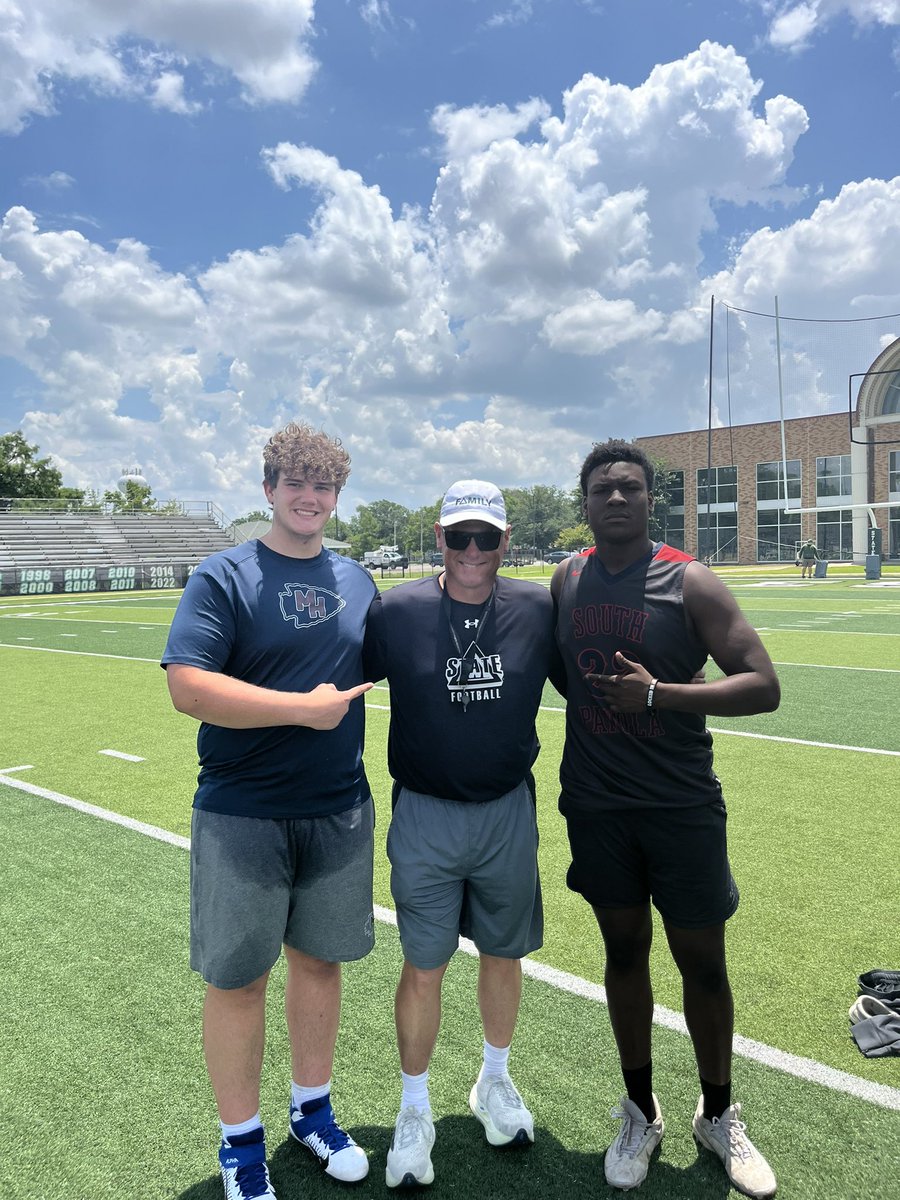 JohnPFoley77's tweet image. Great day today, Delta State‼️ thank you @CoachFletch72 for the workout!! @CoachToddCooley @DSUStatesmen #blessed #AGTG