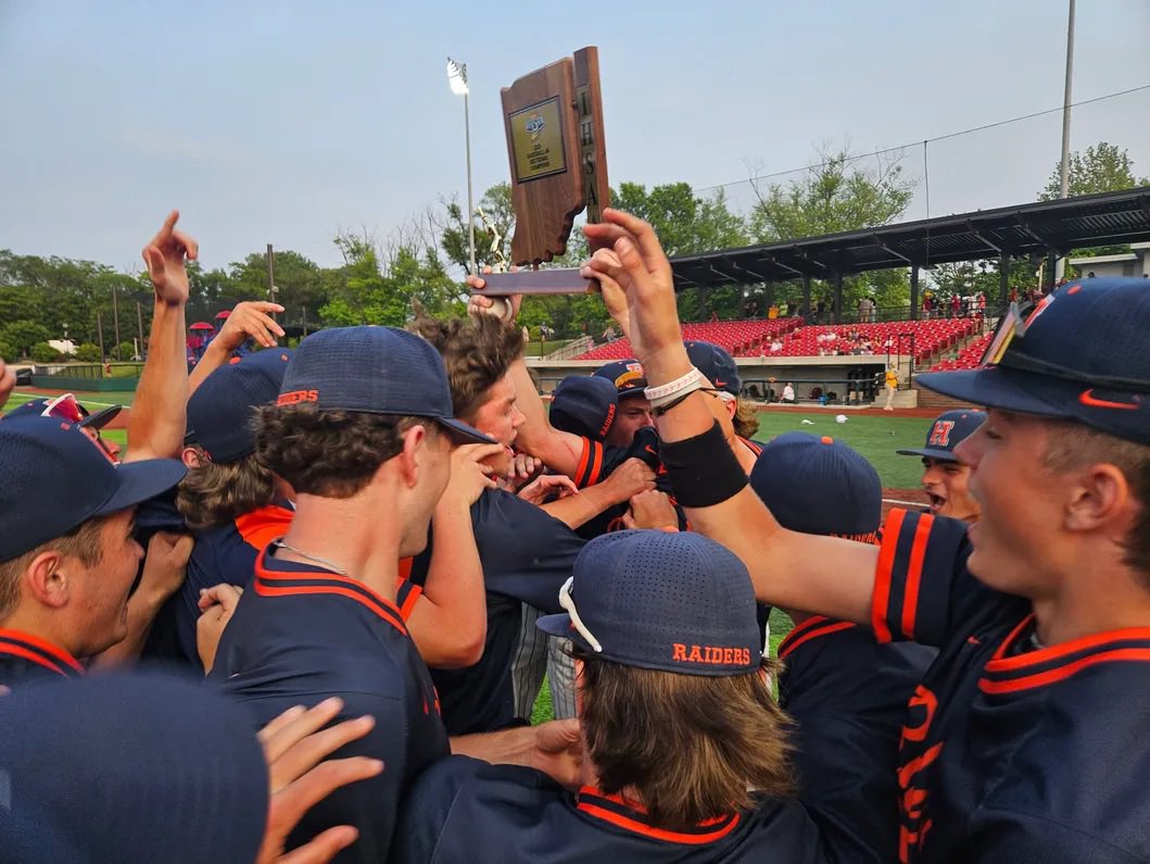 Harrisonbsball's tweet photo. Regional Information:

⚾️Harrison vs Westfield 
⚾️Saturday, 6/7
⚾️@ Loeb Stadium
⚾️3:00 pm
⚾️Tickets may be purchased at https://t.co/EKpuvQ9R58 https://t.co/55LLJmdgXI