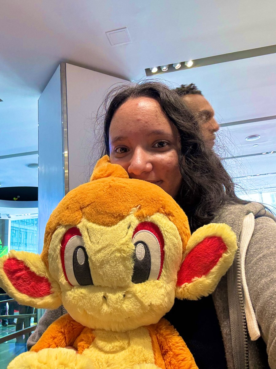 Thanks <a href="/TheCaptainRise/">Captain Rise 𝕏</a> for the cutie pie!! This was the most wholesome gift ever! Thank you Pierre!! I love my lil floofy chimchar 🥺🤧🥰.