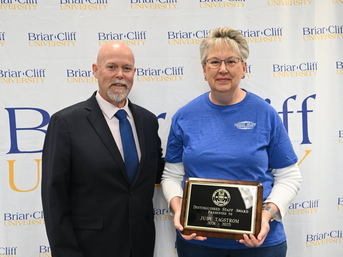 briar_cliff's tweet photo. Congratulations to the 2025 recipient of the Distinguished Staff Award, Judy Tagstrom!
This award is given to a staff member who has demonstrated extraordinary commitment to their responsibilities at the University and has made the work environment better for all. #ThisIsBCU https://t.co/jxt9SN6Tt5