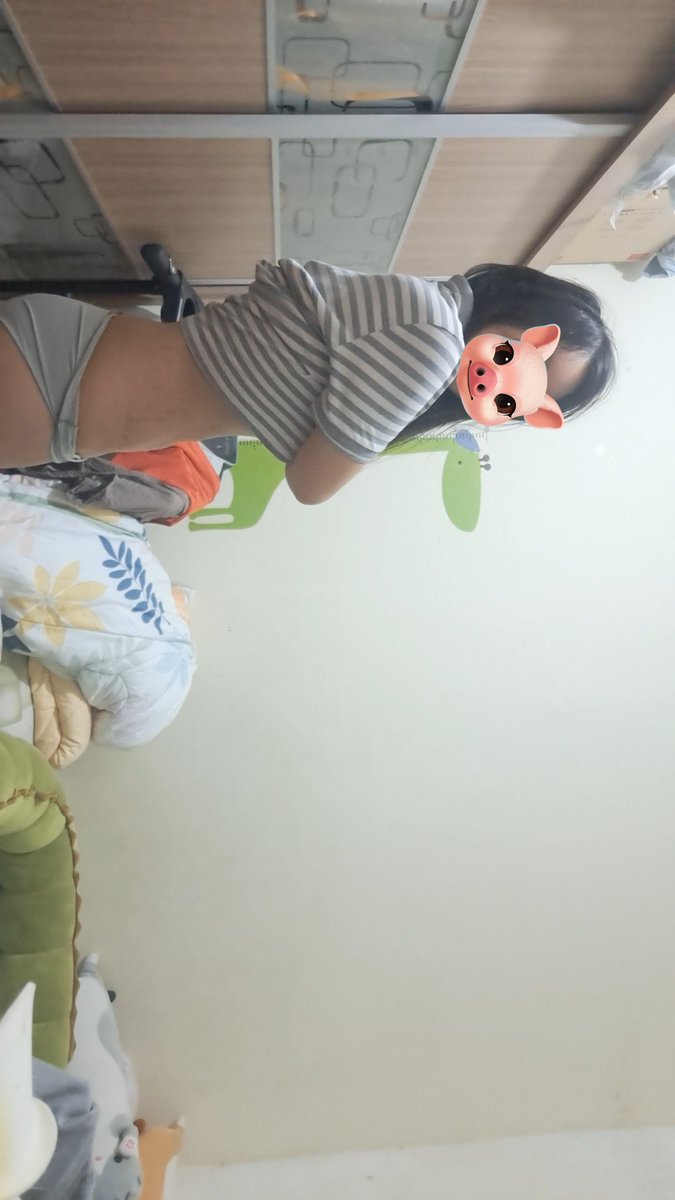s8uoa_'s tweet photo. people are gonna clock me and be like "oh you do look your weight" but i'm 58kg rn.......... idk my body is an abomination https://t.co/ZN6FviVWfn