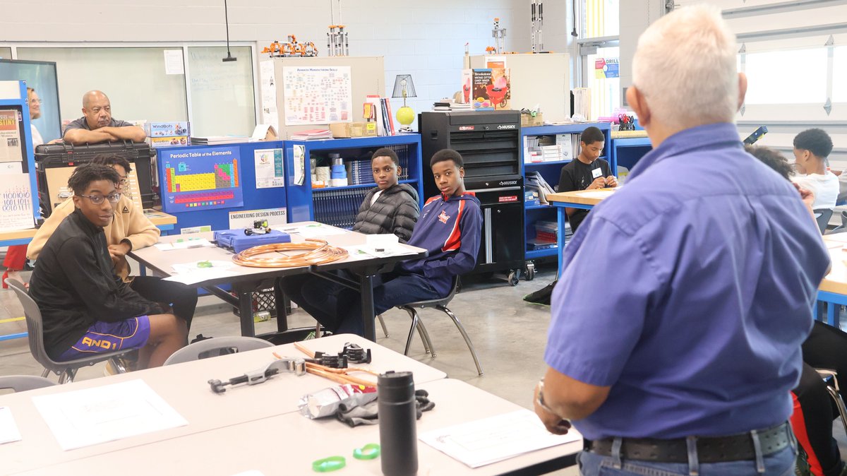 Twenty-five ninth and 10th graders are gaining valuable insights through their participation in Exxon Mobil's "Career Exploratory Academy" at the EBR Career and Technical Education Center. The program will conclude with a field trip to the Exxon plant.
#ebrschools #ctec