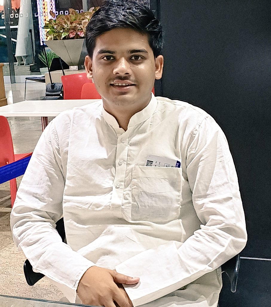 Drmdaftabakela2's tweet photo. #मैंने_कब्रिस्तान में उनलोगों की कब्रें भी देखी है जिन्होंने #इसलिए_संघर्ष नहीं किया कि कही वे #मारे_ना जाएं 😊 https://t.co/MHOk9f7B8G