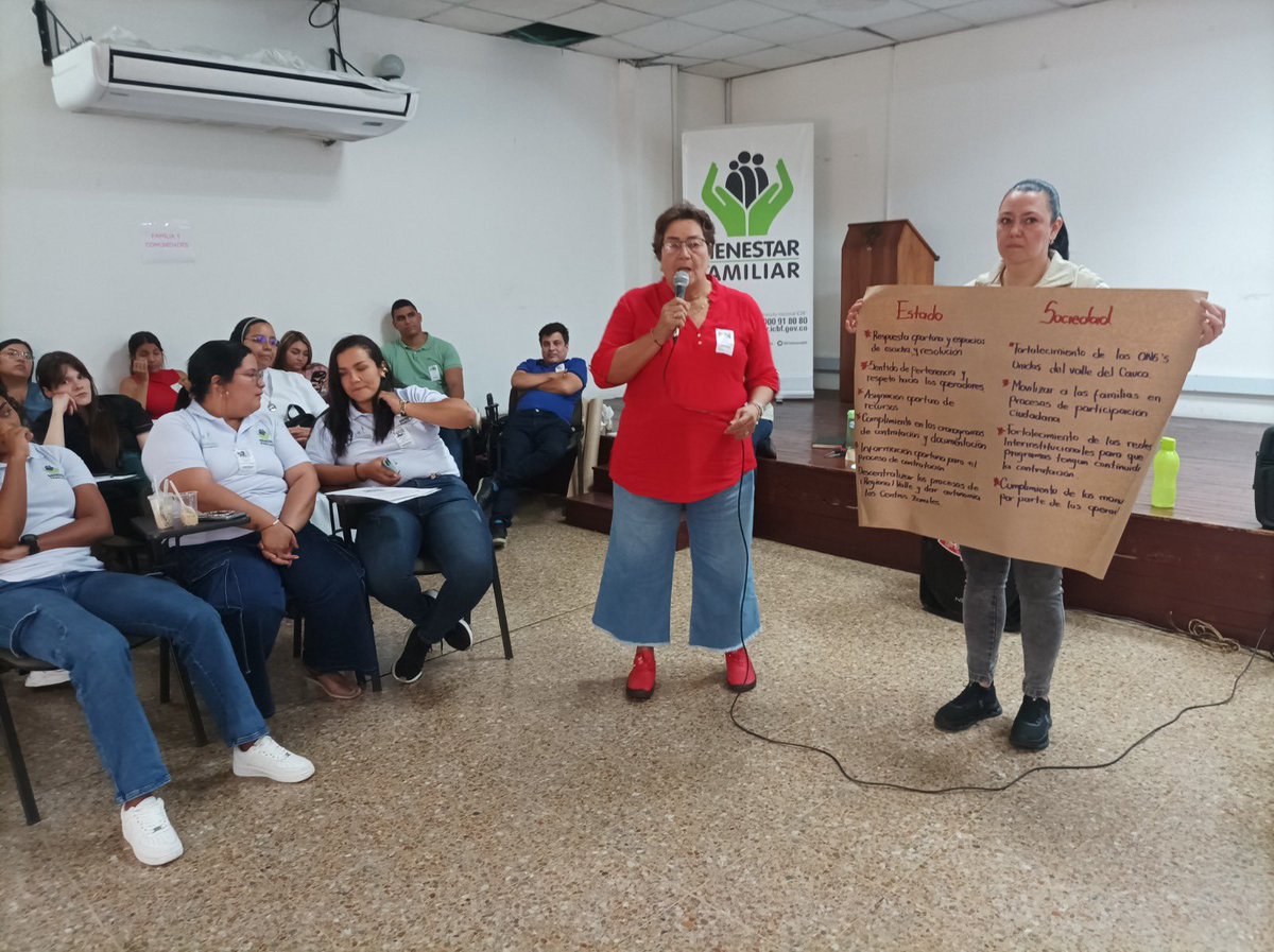 Realizamos el primer encuentro de participación ciudadana 2025 en #Cali, con comunidad, operadores y veedurías de la región. 

Esto con el objetivo de realizar un diagnóstico sobre la gestión institucional y seguir avanzando hacia el cambio, escuchando a la comunidad. 💚
