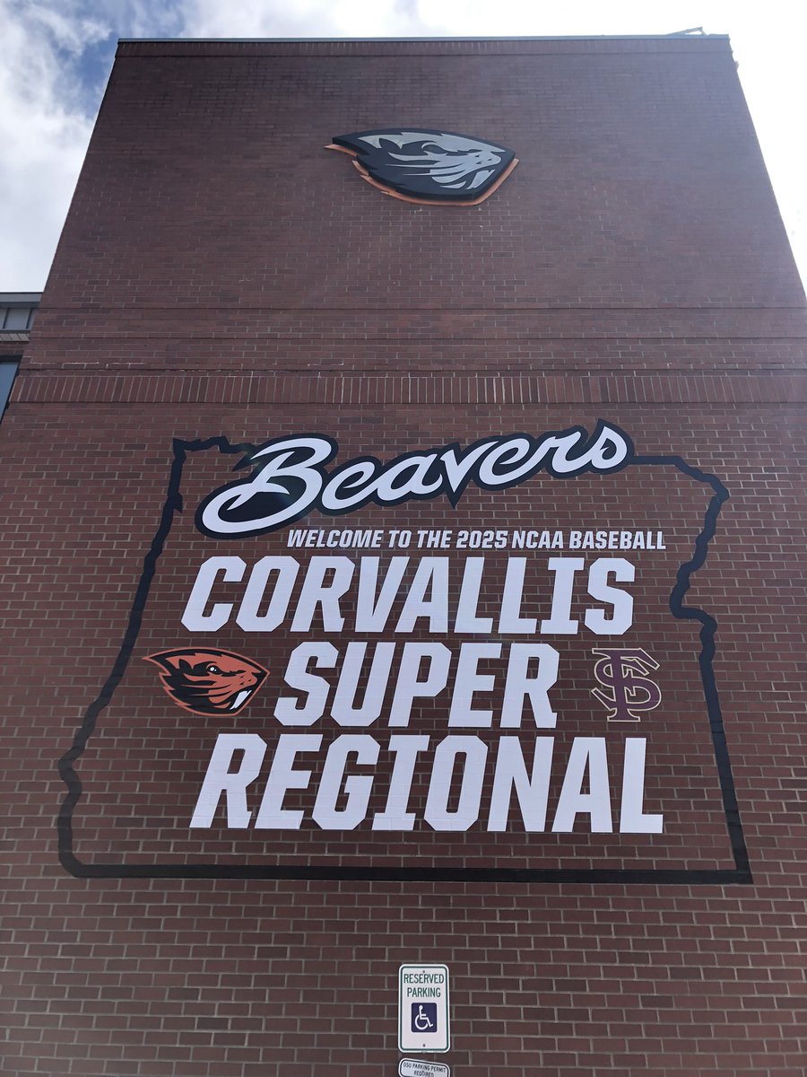 Getting Goss ready for the big weekend! #GoBeavs <a href="/nwgi/">NW Graphic Imaging</a>