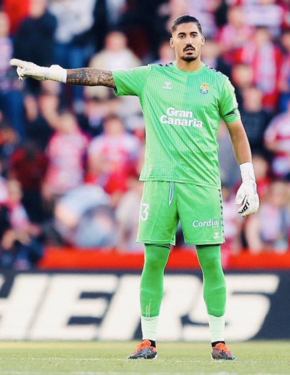 El Mago de las Botas Blancas tweet media