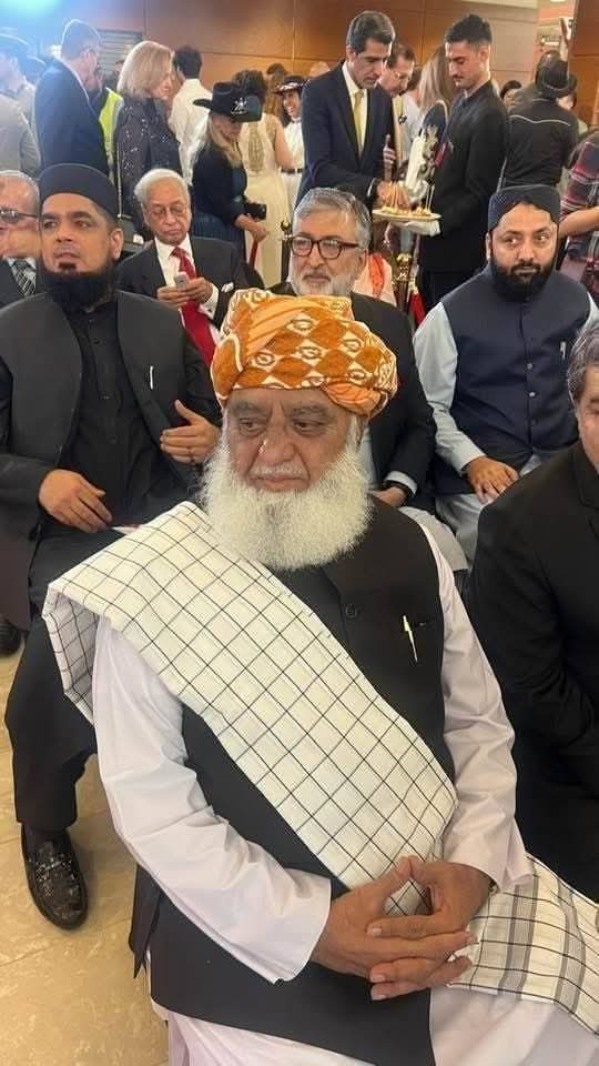 Rahamzada Mohmand (@raha_m_zada) on Twitter photo پاکستان کے سڑکوں پر امریکا اور اسرائیل کے خلاف ریلیاں اور جلسے کر کے اپنے سادہ کارکنوں کو لولی پاپ دیتا ہے اور رات میں امریکی یوم آزادی کے جشن مناتا ہے اسکو کہتے ہیں منافقت میں PHD …
#رہاکرو_خواتین_کو_رہاکرو
<a href="/Team__WoK/">Wolves of Kaptan</a>.#رہاکرو_خواتین_کو_رہاکرو پاکستان کے سڑکوں پر امریکا اور اسرائیل کے خلاف ریلیاں اور جلسے کر کے اپنے سادہ کارکنوں کو لولی پاپ دیتا ہے اور رات میں امریکی یوم آزادی کے جشن مناتا ہے اسکو کہتے ہیں منافقت میں PHD …
#رہاکرو_خواتین_کو_رہاکرو
<a href="/Team__WoK/">Wolves of Kaptan</a>.#رہاکرو_خواتین_کو_رہاکرو