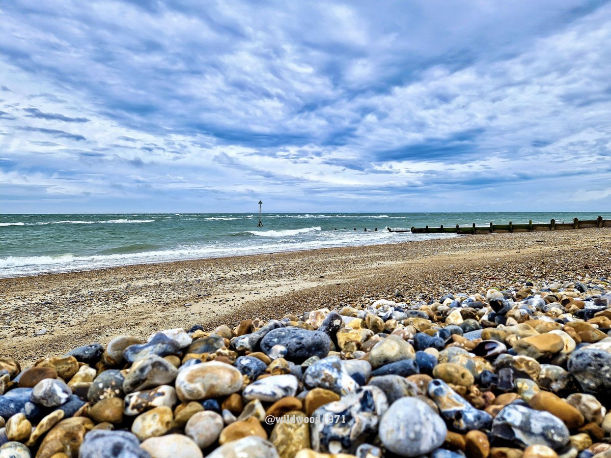All a bit grey and dank today <a href="/PONewsHub/">PO Hub</a> <a href="/greatsussexway/">The Great Sussex Way</a> <a href="/ExpWestSussex/">Experience Sussex Partnership</a> <a href="/VisitSEEngland/">Visit South East England</a> <a href="/BBCSouthWeather/">BBCSouthWeather</a> <a href="/itvmeridian/">ITV News Meridian</a> <a href="/ThePhotoHour/">#ThePhotoHour</a> <a href="/AlexisGreenTV/">Alexis Green</a> <a href="/PhilippaDrewITV/">Philippa Drew</a> <a href="/HollyJGreen/">Holly Green - Weather Presenter</a>