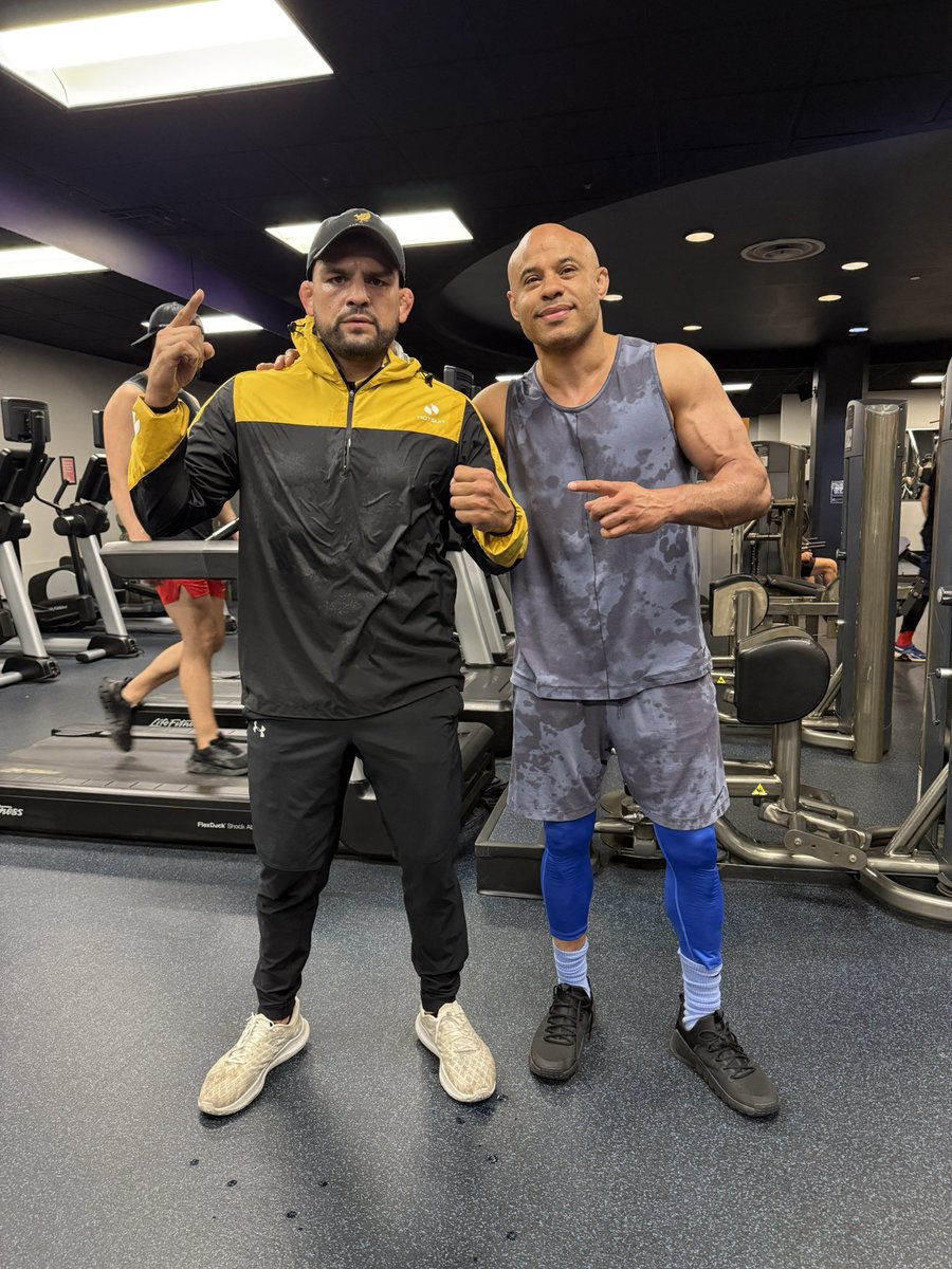 <a href="/KelvinGastelum/">#OnAmission4Gold</a>  Legand ❤️