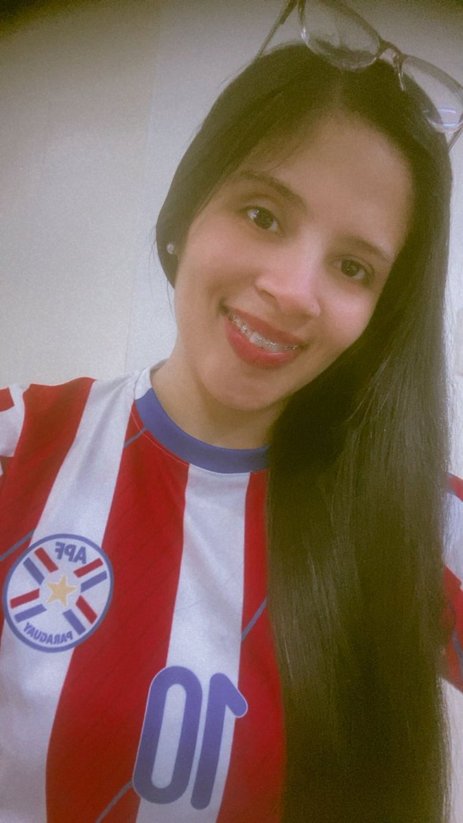 rami_cyn's tweet photo. @yerbamateindega Desde la ofi haciendo la previa ya 🥳❤️🤍💙 https://t.co/CJQeG1p234