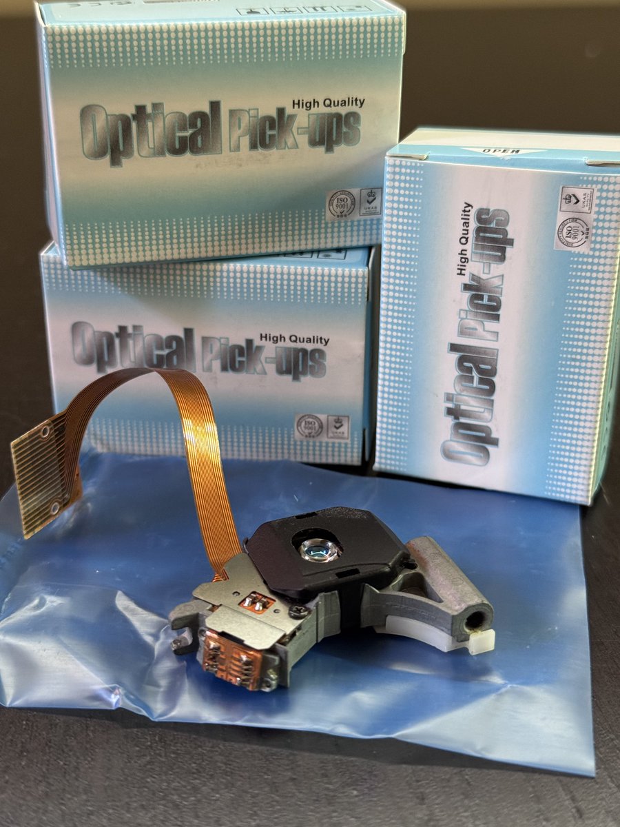 pcenginefx's tweet image. If I’m not mistaken this is the optical pickup for the PC-FX *but*… it’s not just plug & play if I remember right? (Like it needed to be modded somehow?)
