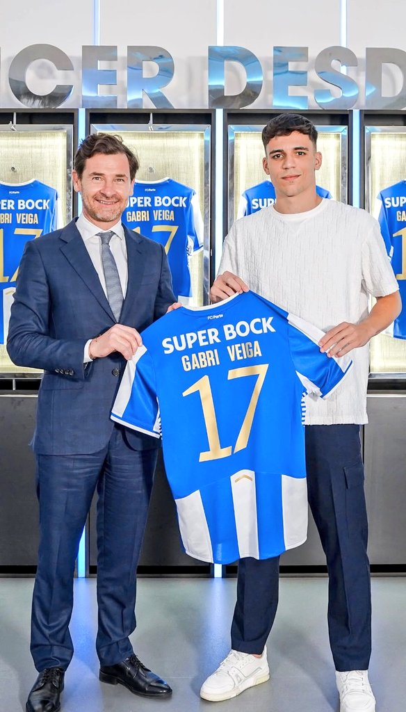 🤝 2030

🔏 Cláusula de rescisão: 65M€