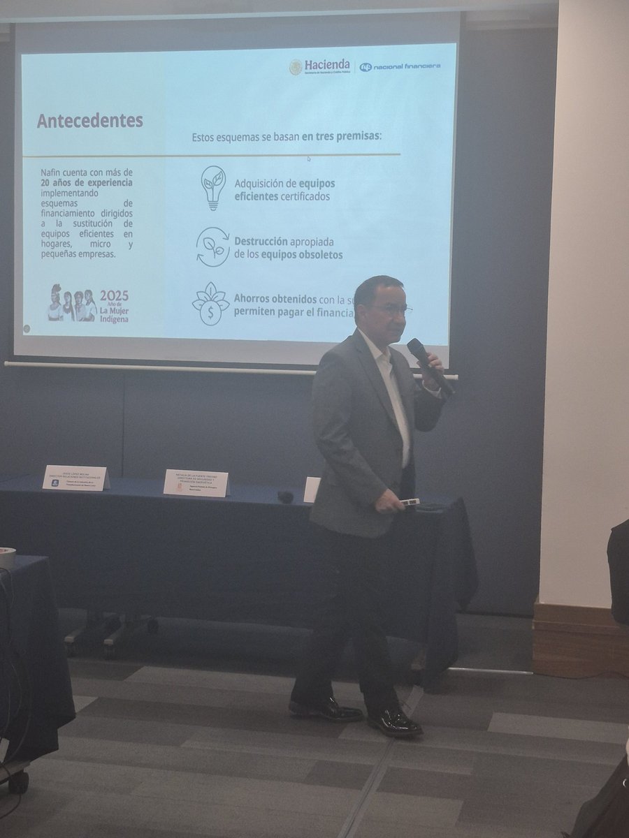 Comunidad Industria tweet media