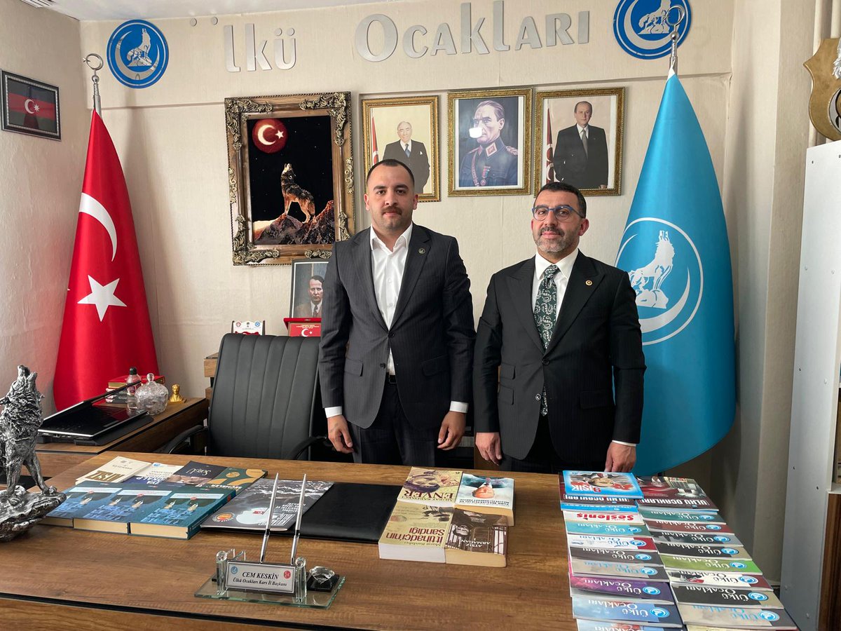 📍 Ülkü Ocakları Kars İl Başkanlığı 

Ülkü Ocakları Kars İl Başkanımız Cem Keskin'i ve Ocak Yönetimini ziyaret ederek, serhat şehrimiz Kars'ımız hakkında istişarede bulunduk.

Sonrasında kardeşlerimize hayırlı ve mutlu bayramlar diledik.

Kars'ımızın yolu ve bahtı açık olsun.