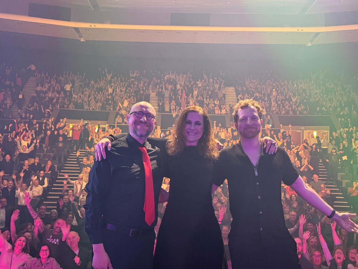 That’s a wrap then. 
For each of you that showed up at one and more of these 59 shows, I feel entirely blessed. Thank you for your company. You are wonderful. Xx
#KeyTour