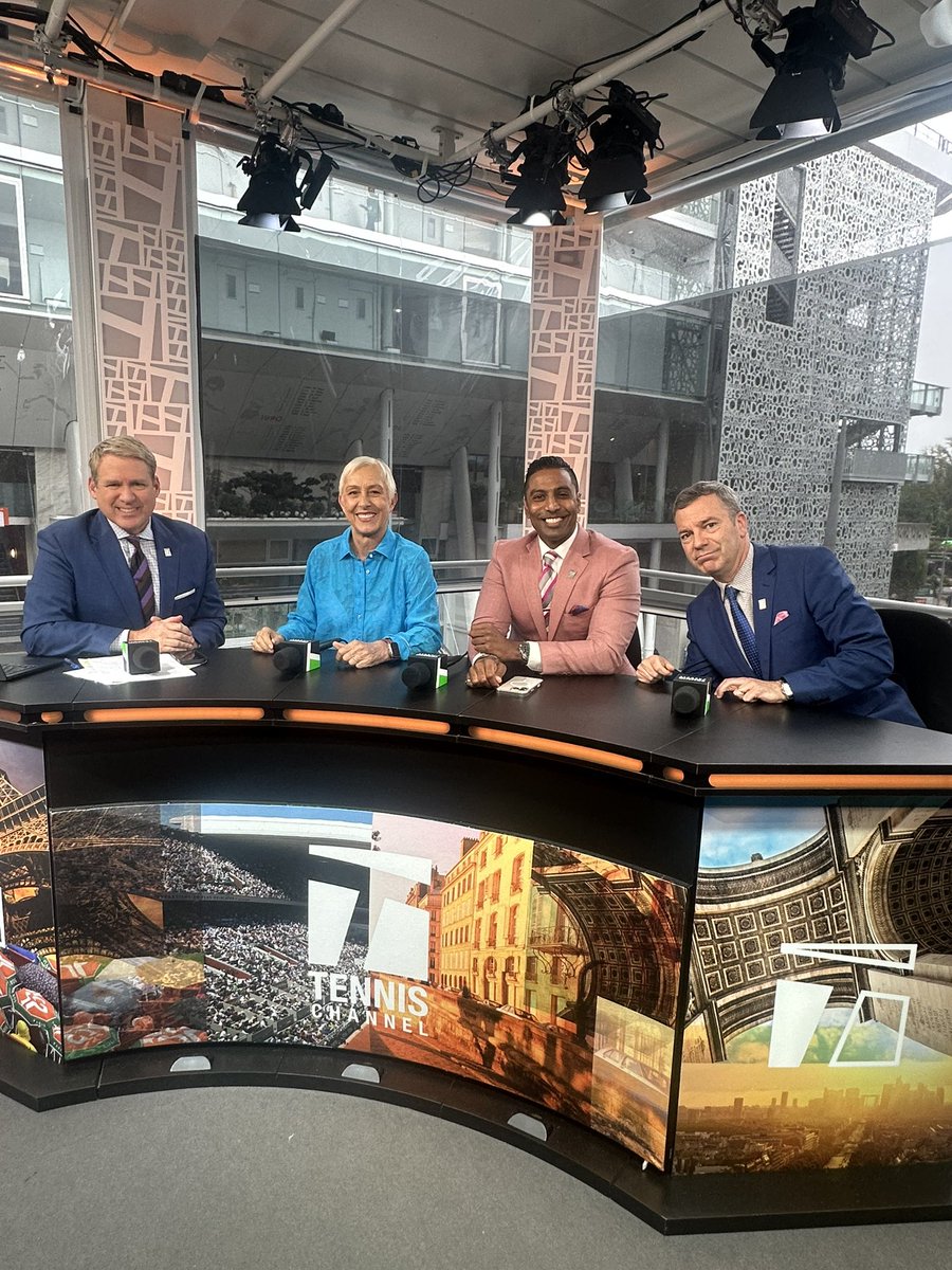 4-wide for "TC Live" in Paris...