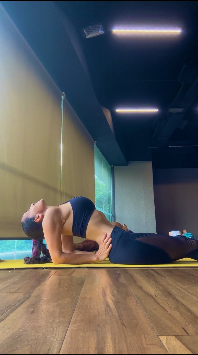 smaras1970's tweet photo. Sí, el yoga es considerado por muchos como una "fuente de juventud" debido a sus beneficios físicos, mentales y espirituales, que pueden ayudar a mantener la vitalidad y la salud en diferentes etapas de la vida.
PRACTÍQUENLA 🙏🏻🧘🏻‍♂️🙏🏻🧘🙏🏻
#yoga #yogagirl #namaste #05Jun https://t.co/LZYSaSiBQf