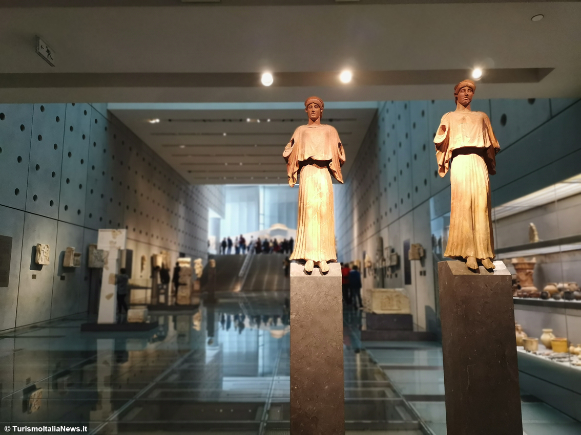 TurismoItaliaNw's tweet photo. GRECIA | Museo dell’Acropoli, il volto moderno dell’antica Atene: è l’estensione naturale della roccaforte sacra dell’antichità
Leggi la notizia https://t.co/sE5GswC5Hk
#atene #AthensGreece #acropolismuseum #NEONgreece #archeologia #Grecia #visitgreecegr @VisitGreecegr https://t.co/9hJaqsqZKk