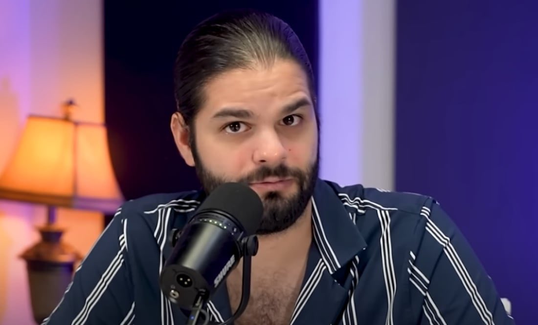 Hay que ir de migaja en migaja, hasta conseguir un pedazo de pan.

—Farid Dieck.