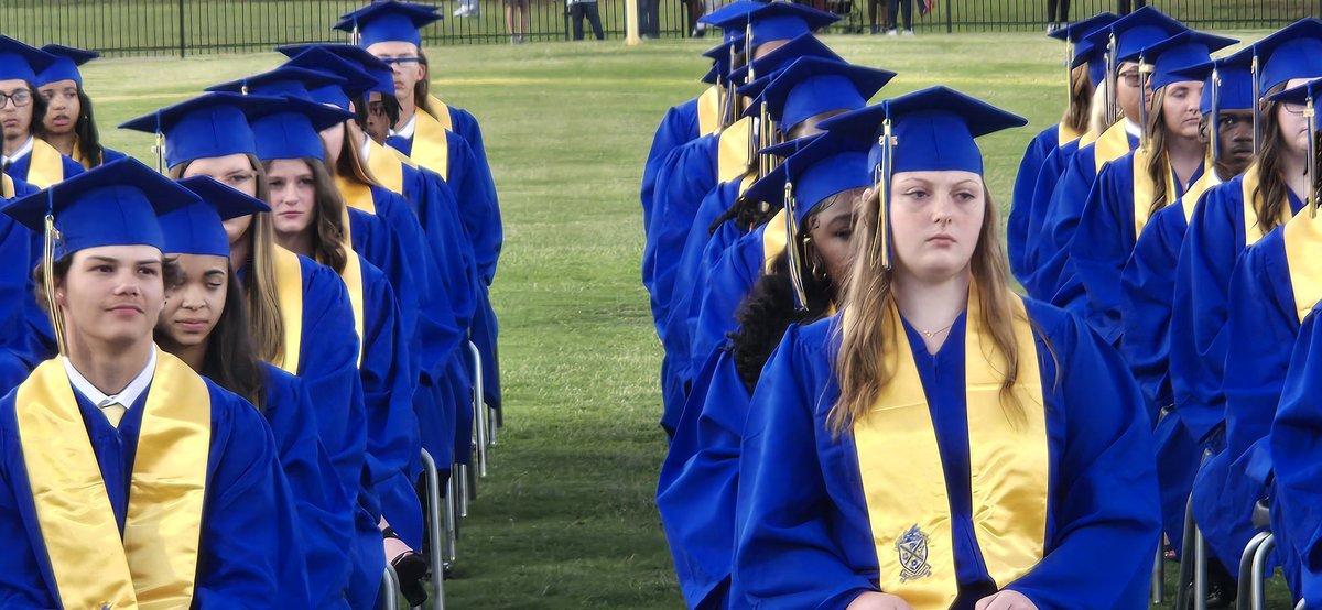beauregard_hs's tweet image. The BHS 2025 Graduation Ceremony recognized an amazing group of young adults!
#AlwaysAHornet #ClassOf2025