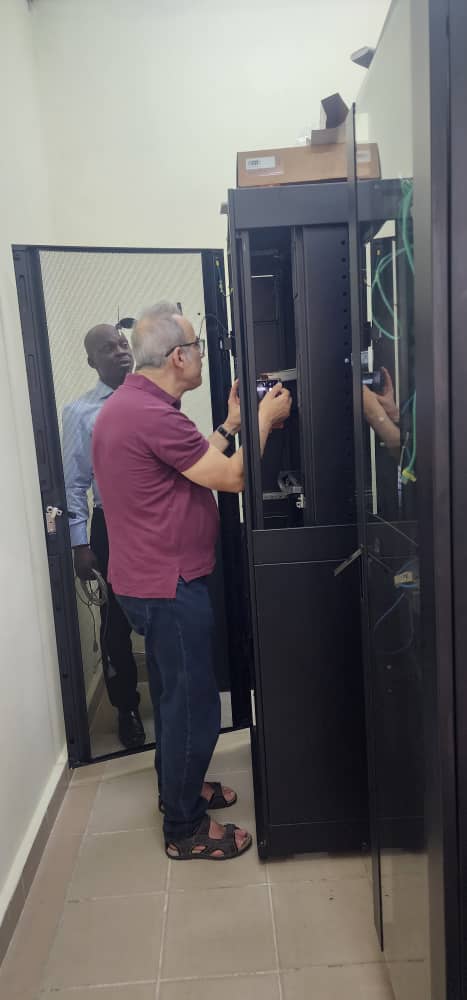 CICOS4's tweet image. Fin de mission du représentant de Afeos au siège de la CICOS à Kinshasa.
Du 29 Mai au 05 Juin, Mr serge Riazanoff a effectué une mission auprès de la CCIOS. (1)