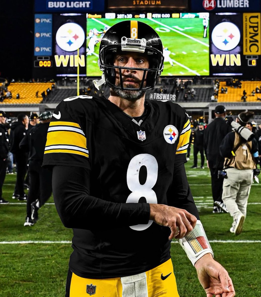 𝗕𝗥𝗘𝗔𝗞𝗜𝗡𝗚: Aaron Rodgers is officially going to sign with the Pittsburgh Steelers.