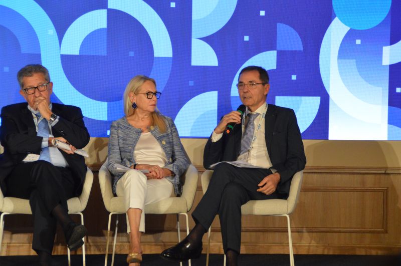 Mario Cardoni, direttore generale Federmanager, interviene al 19° Convegno Nazionale #ASSTRA sul ruolo dell’Intelligenza Artificiale nella formazione di nuovi operatori del settore.