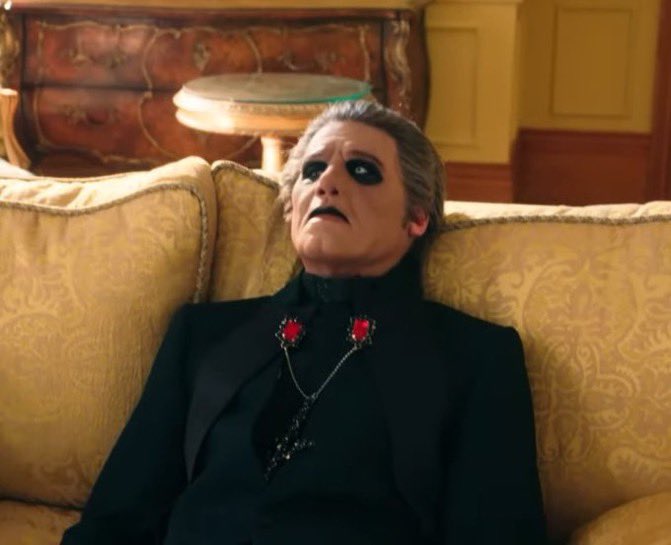 excelsisiv's tweet photo. He is in a very grumpy mood this morning https://t.co/nmGsk5JPr8