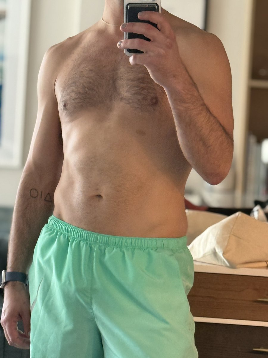 dbaccala's tweet photo. Hi. Time for world pride. 😏 https://t.co/tD8oEvjRck