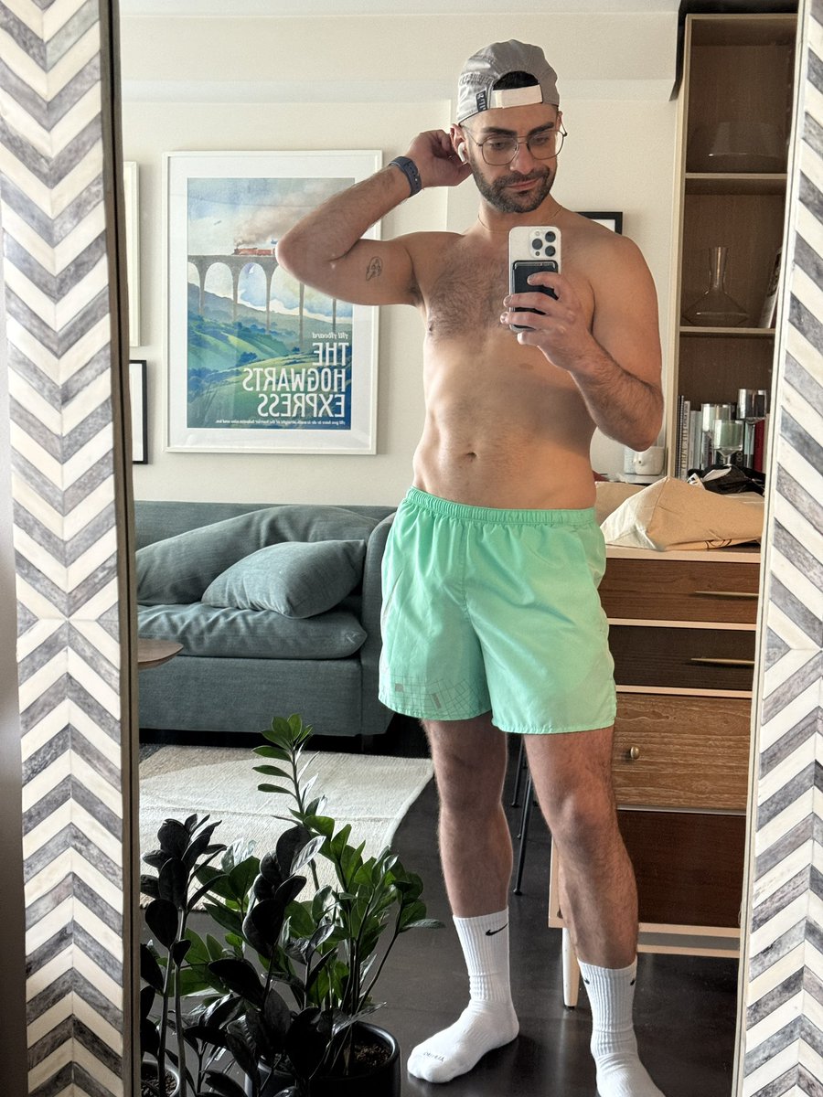 dbaccala's tweet photo. Hi. Time for world pride. 😏 https://t.co/tD8oEvjRck