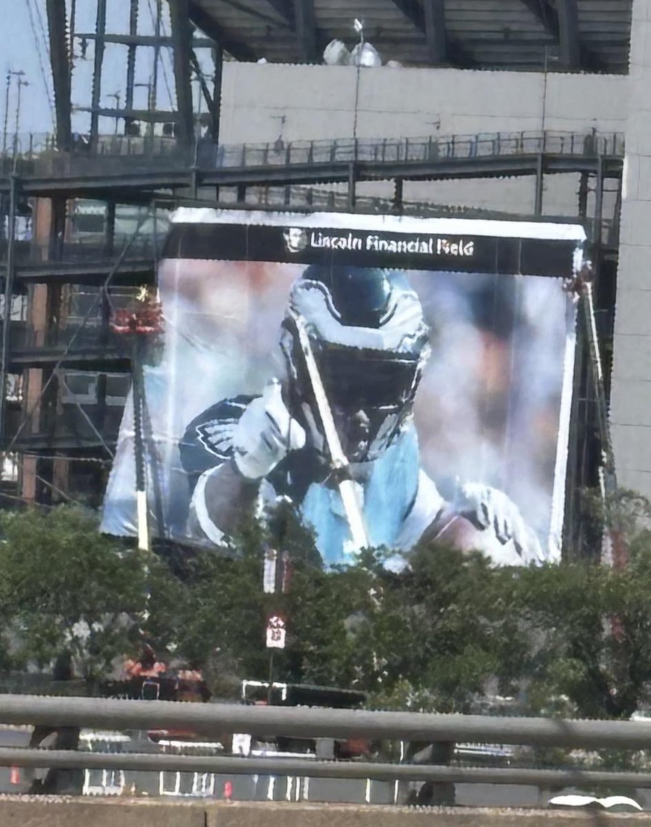 New AJ Brown banner is up at Lincoln Financial Field 👀🔥🔥