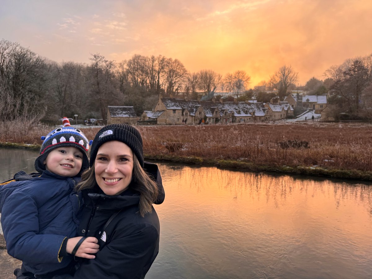 How are we helping children like Salvador to feel more relaxed and confident before an operation?

From interactive apps to immersive VR experiences, our brilliant day surgery teams are harnessing technology to empower patients and families: evelinalondon.nhs.uk/about-us/news-…