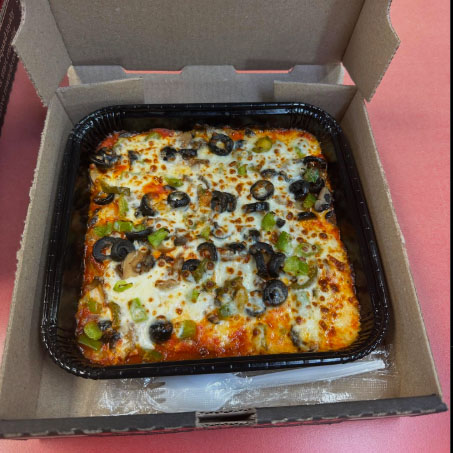 JohnnysPH's tweet image. We have healthy options available! Discover our 🍕 bowls, salads &amp;amp; our limited-time cauliflower crust 🍕. Check out our app or johnnysph.com!

Photo by @dietitianshelly

#johnnysph #johnnyspizzahouse #pizzabowl #salads #cauliflowercrustpizza #pizza #restaurant #esop